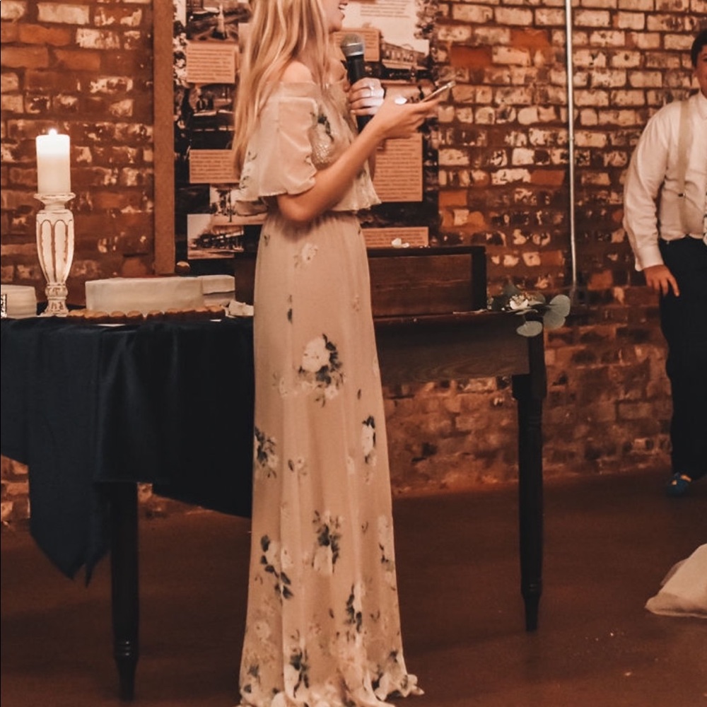 ShowMeYourMuMu bridesmaid dress in bouquet toss